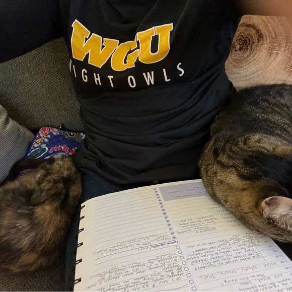 Meet your Posher, Alethia - Picture 12 of 16